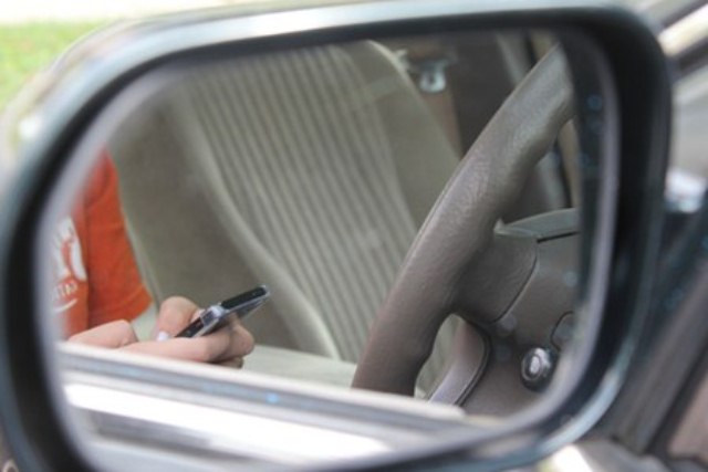 Cellphone use while driving is now primary offense