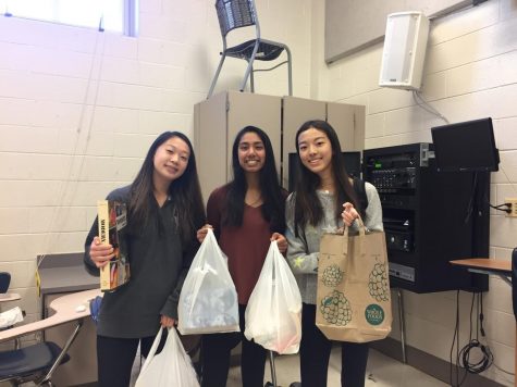 English Honors Society gives back