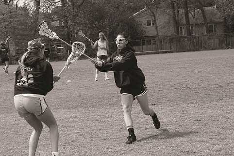 Girls lacrosse offense dominates opposition