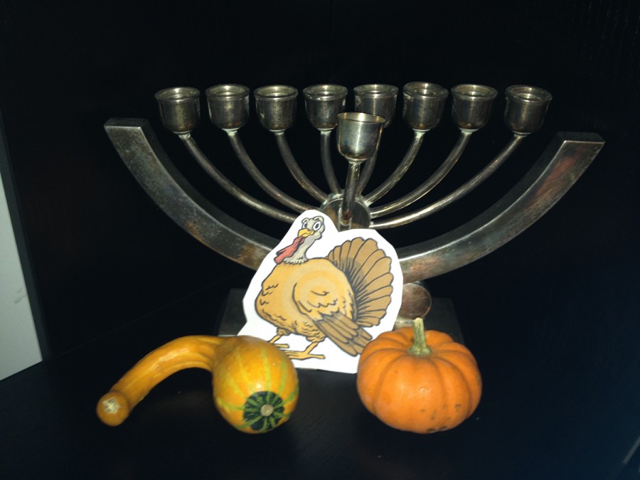 O, Thanksgivukkah: Lets light the menurkey! 