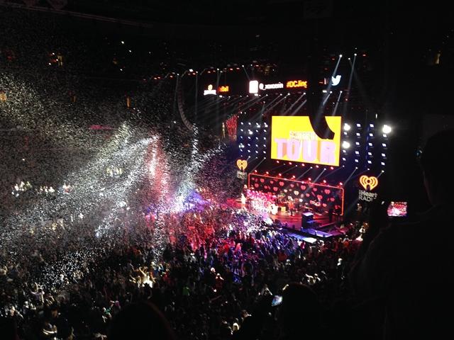 Resultado de imagen para jingle ball concert