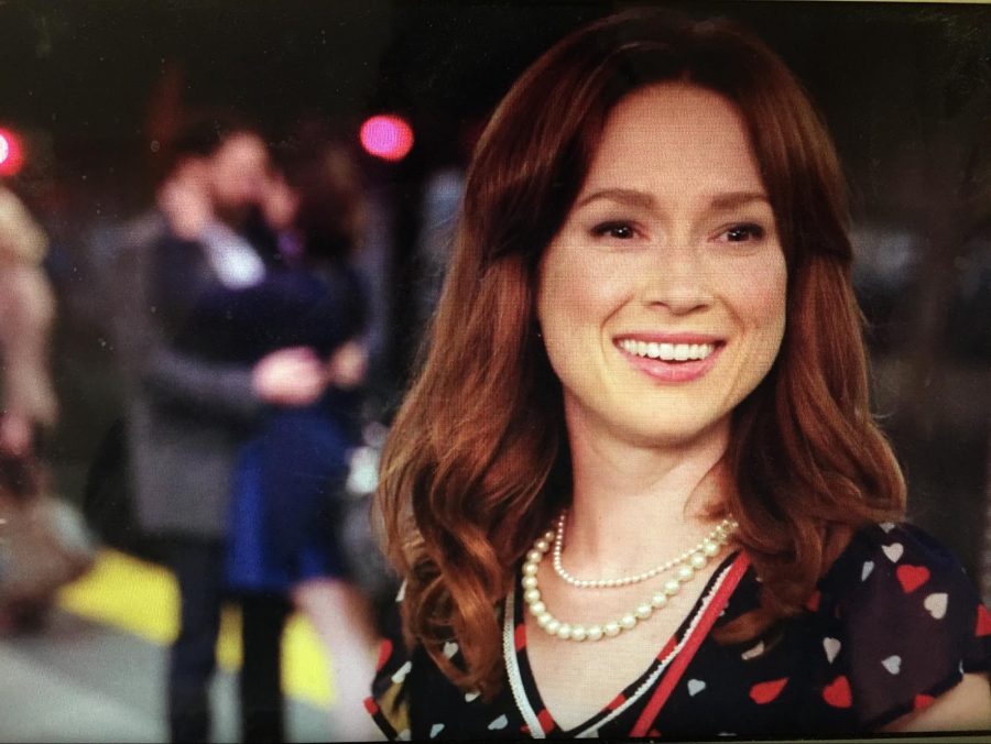 Ellie+Kemper+stars+as+Kimmy+Schmidt+in+the+second+season+of+the+Netflix+original+show.