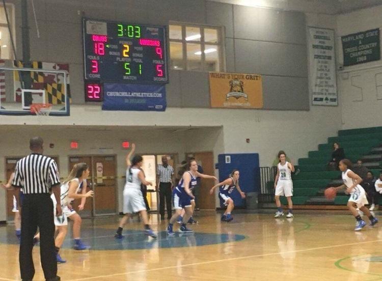 Freshman guard Brittini Martin sets up an offensive play in the Bulldogs’ 52- 43 win
Dec. 19 against Sherwood.