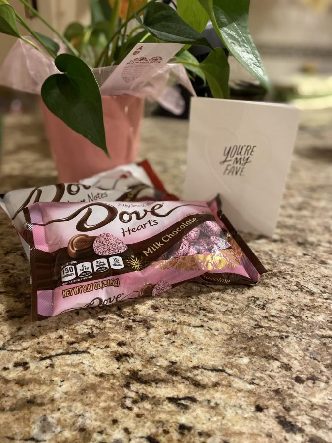 Dove chocolates are the perfect treat for both you and your friends to enjoy on Valentines Day. 