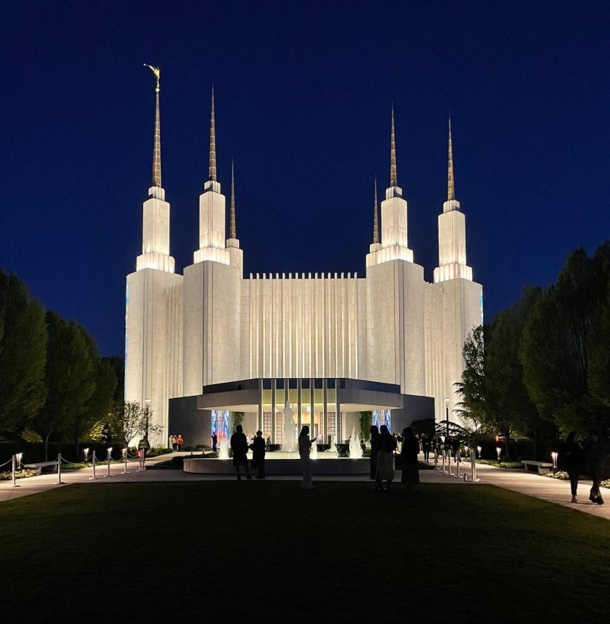 Visitors not only get to see the inside of the temple, but they are also able to see the beautiful grounds which are curated by Church members. The inside and outside of the building strike an imposing day and evening view. 