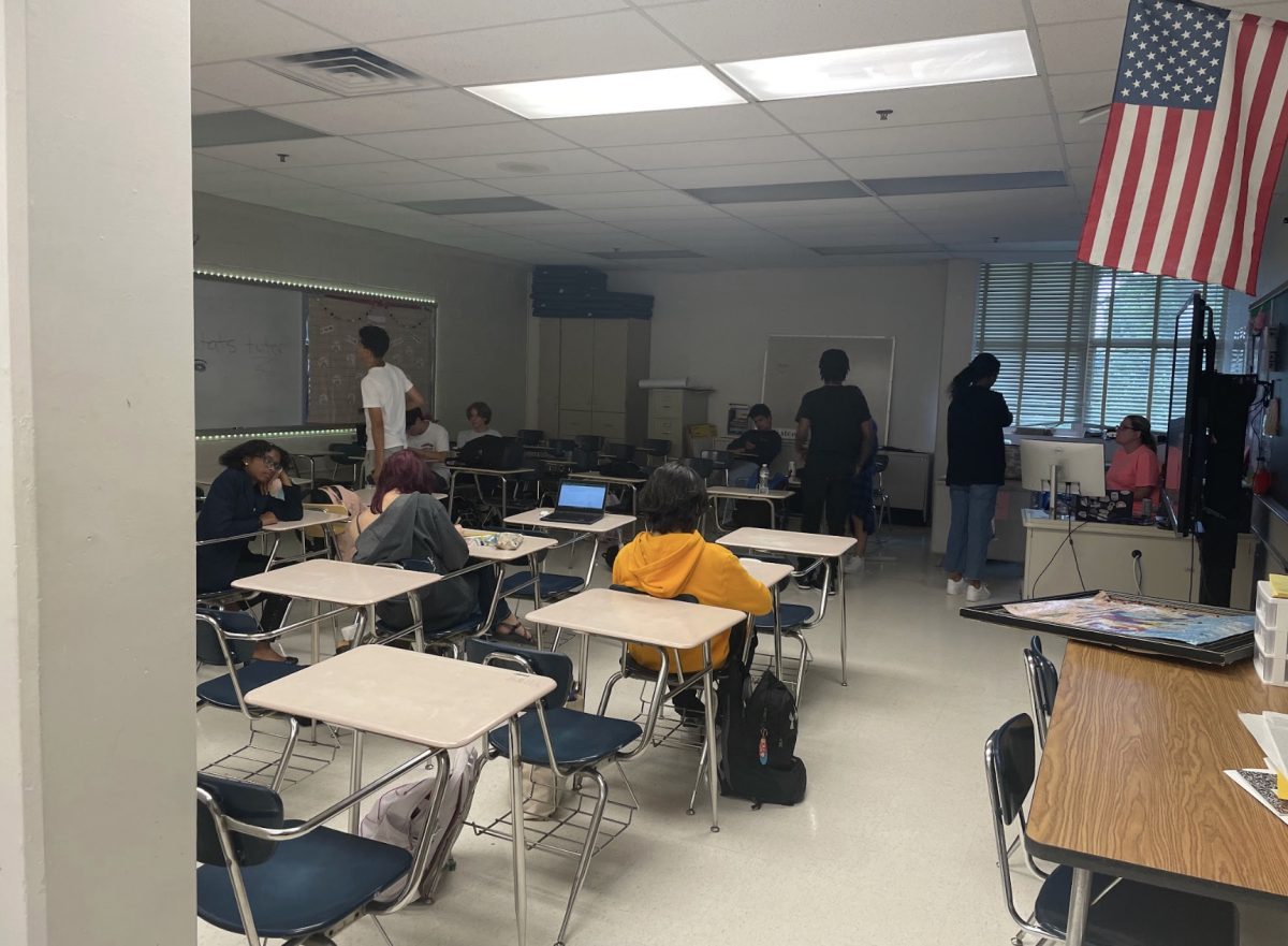 Tracy Sachs, teaching her health class at WCHS. The energy in the classroom run down after a long day, as Sachs tries to bring back life into the assingments.  