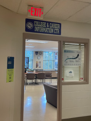 The College and Career Information Center is a great place for students who need help with the college application process. 