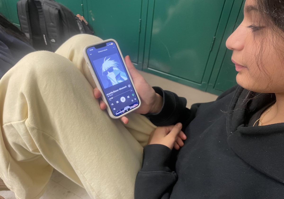 During her lunch period, WCHS Freshman Lara Hassan listens to “Heart on my Sleeve,” a song that uses AI made by an anonymous TikTok user. “Heart on my sleeve” mimics popular artists Drake and The Weeknd’s voices, creating sounds that are familiar and appealing to the audience. 